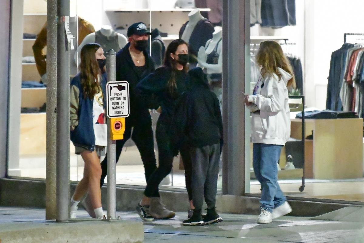 Pastor Carl Lentz spotted out with his family after affair revelation