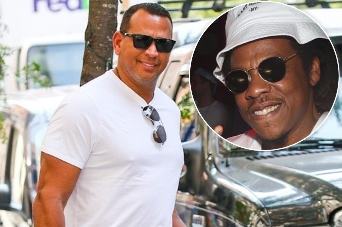 EXCLUSIVE: Alex Rodriguez chills with Jay-Z while surrounded by ‘bevy of beauties’