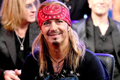 Poison’s Bret Michaels gives health update, apologizes after hospitalization