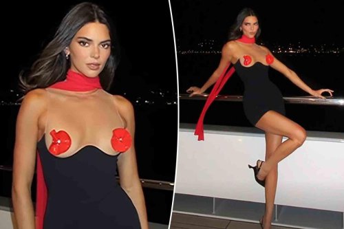 Kendall Jenner wears boob-baring minidress on yacht