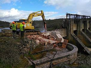 50,000km of European rivers could be freed by strategic dam removals