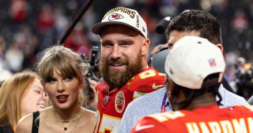 Jason Kelce Shares Bold Suggestion About Christmas Shopping for Brother Travis and Taylor Swift