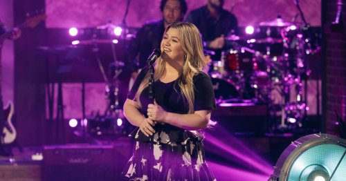 Kelly Clarkson Delights Fans With Exciting Vegas Announcement