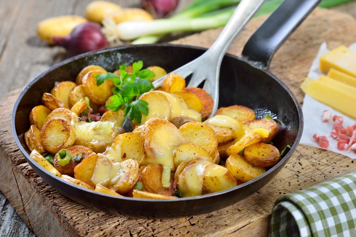 Cheesy Skillet Potatoes Are the Ultimate Side Dish to Complete Dinner on Busy Nights