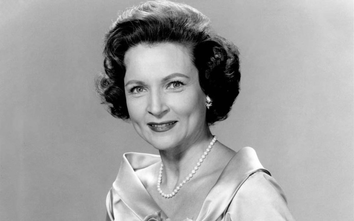 Happy 99th Betty! See Rare Photos of Betty White Through the Years