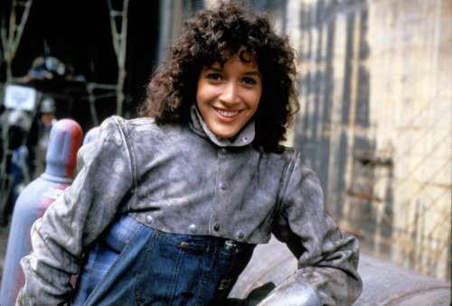 Jennifer Beals, 61, Stuns Fans with 'Quietly Sexy' Appearance on Kelly Clarkson Show