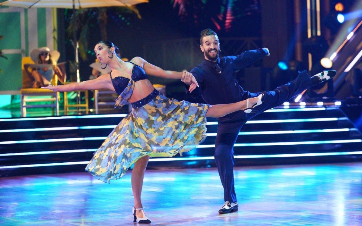 It’s James Bond Night! Check Out the Songs and Dances for Week 3 of ‘Dancing With the Stars’