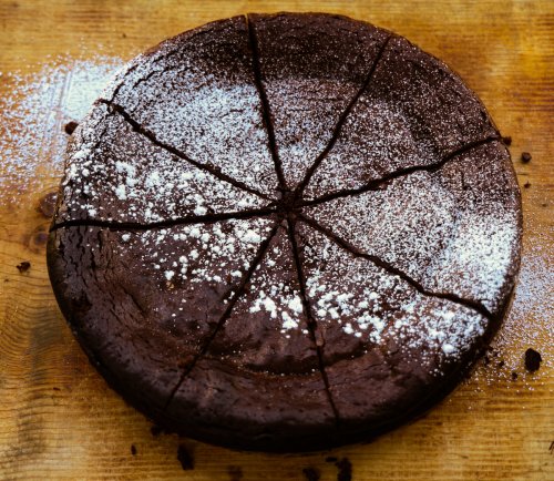 Flourless Mexican Chocolate Cake is the Ultimate Low-Effort, High-Reward Dessert