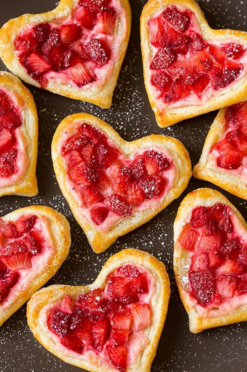 17 Valentine's Day Breakfast Ideas That Seriously Wow on the Most Romantic Day of the Year