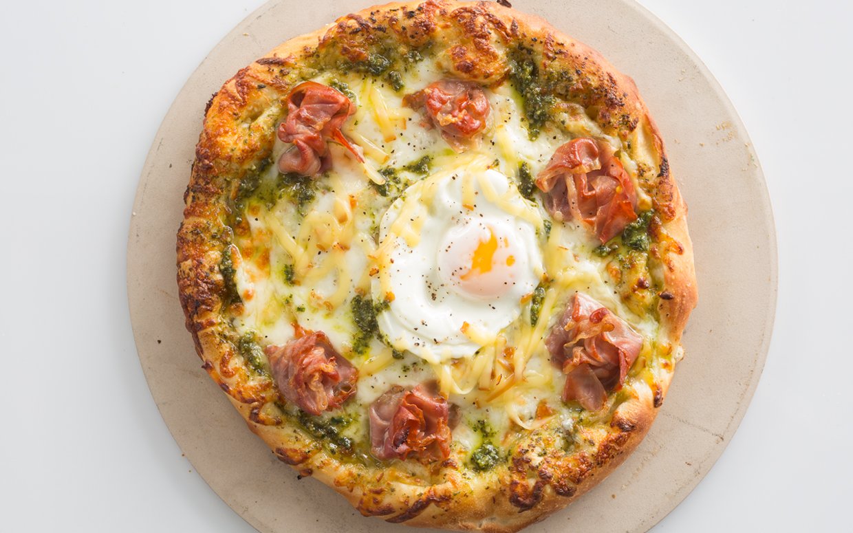 Green Eggs and Ham Pizza