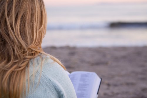 25+ Women of the Bible Who Teach Us About Faithfulness