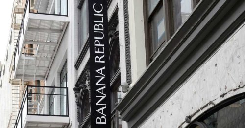 Banana Republic Is Selling 'Super Cute' $90 Ballet Flats for Just $29, and They’re Perfect for the Holidays