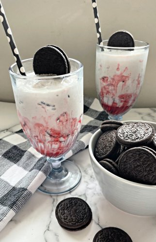 How To Make McDonald's Strawberry Shortcake McFlurry at Home