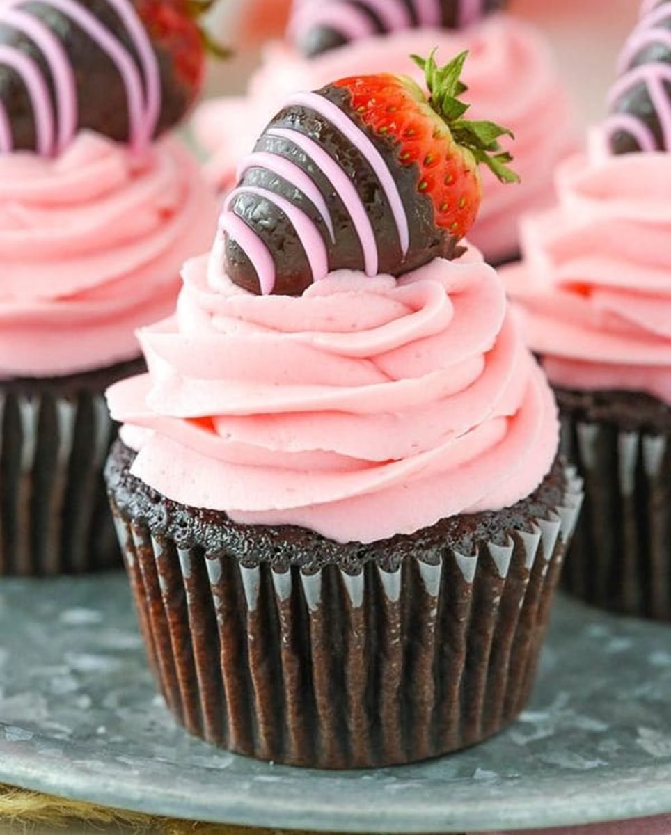 17 Best Red-and-Pink Valentine's Day Desserts