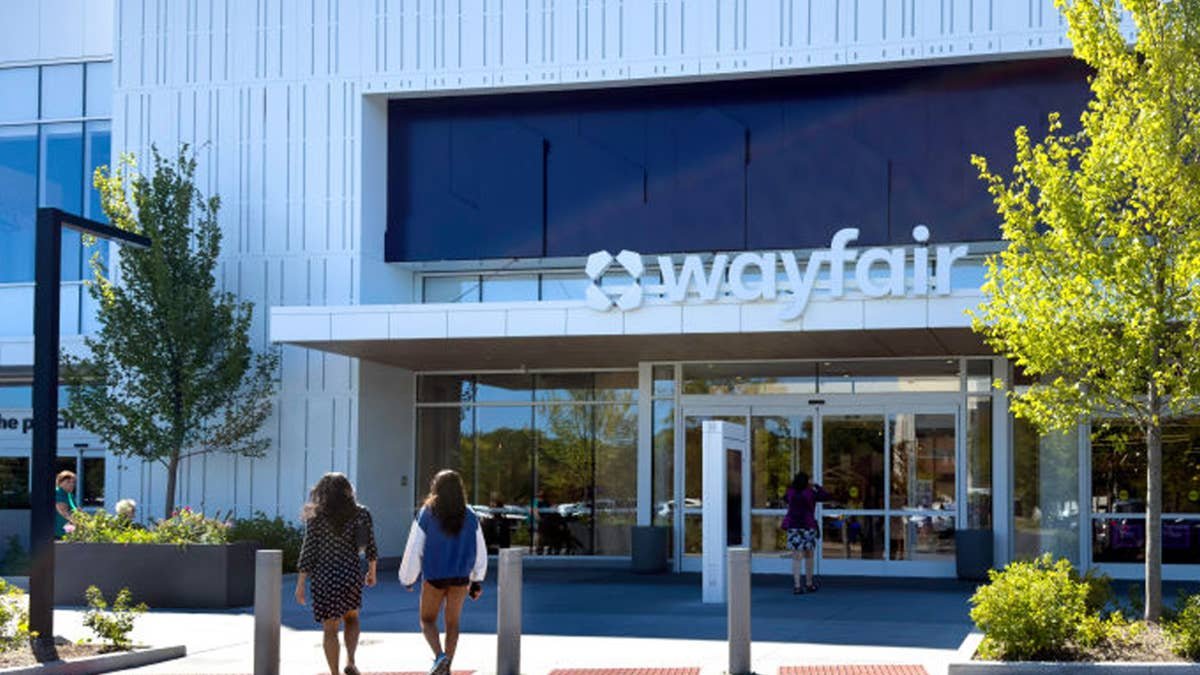 Wayfair Has an 'Awesome' $1,175 4-Piece Patio Set on Sale for Just $354