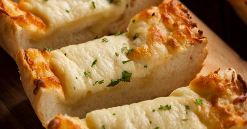 The Viral Garlic Bread Recipe That Fans Can’t Get Enough of—I ‘Ate the Whole Pan By Myself’