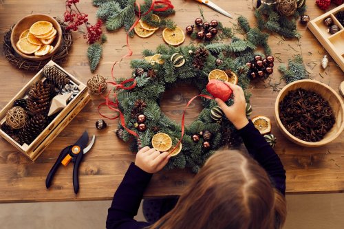 'Tis the Season to DIY! 30 Easy Christmas Decorating Ideas