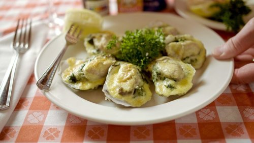 This Oysters Rockefeller Recipe Will Have You Dreaming of Swanky 1960s New York
