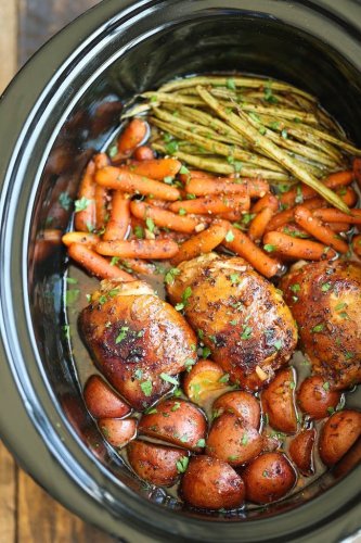 200 Best Crock Pot Recipes and Easy Slow Cooker Dinner Ideas for the Family