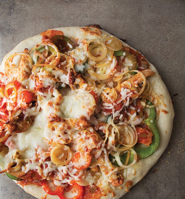 Chicken Fajita Pizza Brings Together Two of Your Favorite Dishes