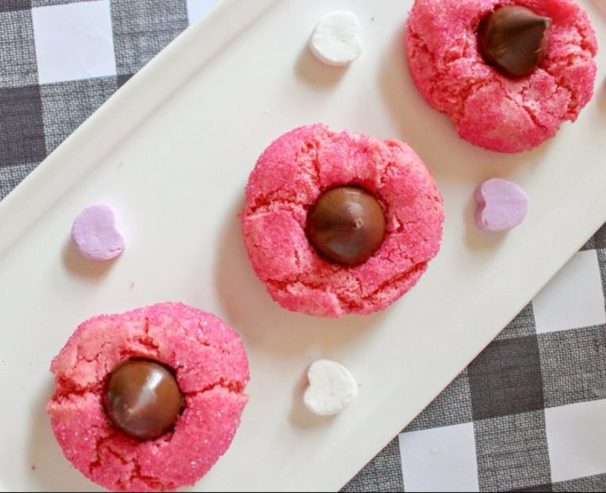 Prepare Your Taste Buds: Pink Sparkle Cookies Are Here to Bring the Valentine's Day Flavor