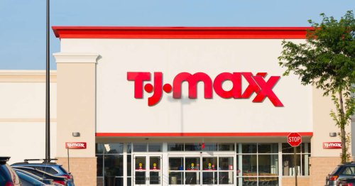 T.J. Maxx's Stunning Hobnail Glasses are Practically Identical to a Pottery Barn Style 2x the Price