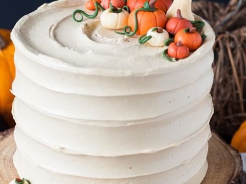 31 Fall Cakes That Run the Gamut From Pumpkin Spice and Everything Nice to Stunning Pound Cakes | Parade: Entertainment, Recipes, Health, Life, Holidays