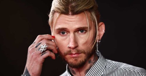 Fans Are Losing Their Minds Over Rap/Rocker’s ‘Beautiful’ Cover of This ‘90s Classic