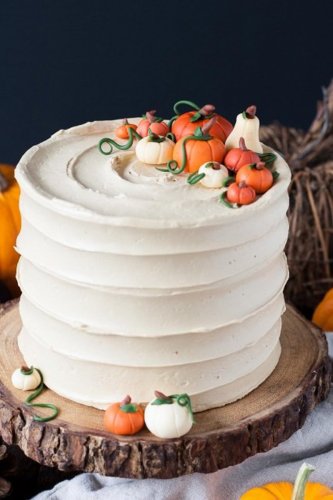 31 Fall Cakes That Run the Gamut From Pumpkin Spice and Everything Nice to Stunning Pound Cakes