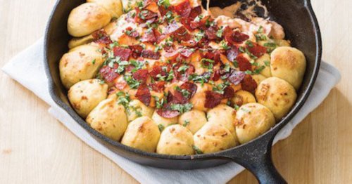 Baked Pepperoni Pizza Dip Recipe Is the Perfect Super Bowl Party Snack
