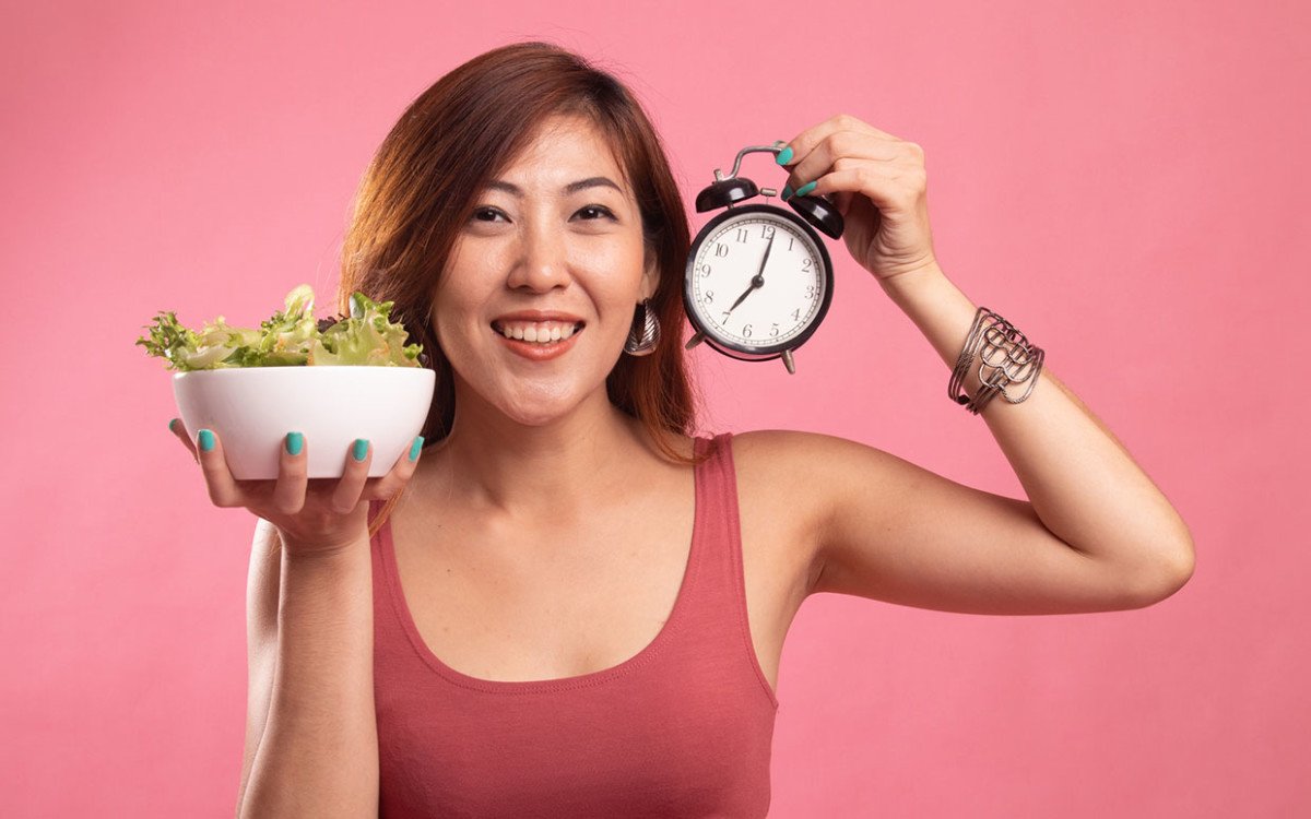 Struggling With Intermittent Fasting? These 21 Expert Tips Are Bound to Help!