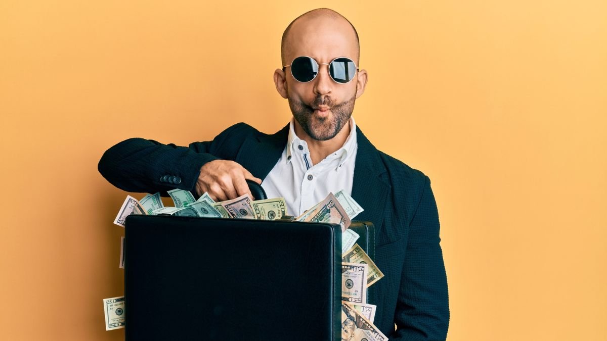 20 Things Rich People Quit Doing After Leaving the Middle Class