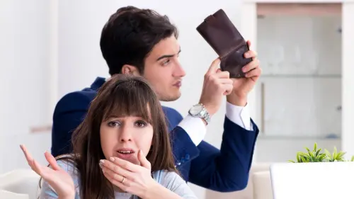 11 Costly Money Mistakes Every New Grad Must Avoid at All Costs