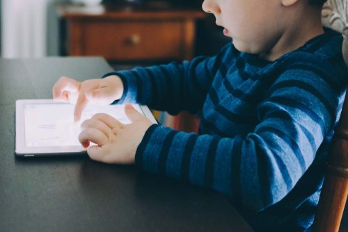 11 Parental Control and Monitoring Apps We Recommend in 2023