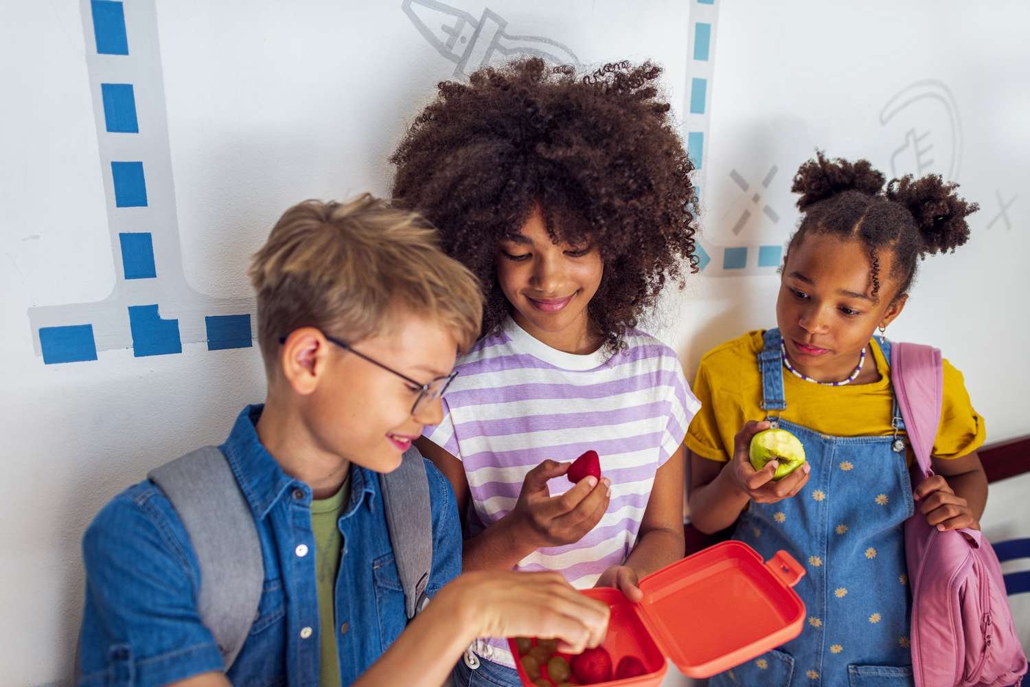 The Ultimate Guide to Snacks for Parents - cover