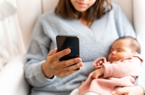 4 Signs It’s Time To Rethink a Mom Friendship and What To Do About It