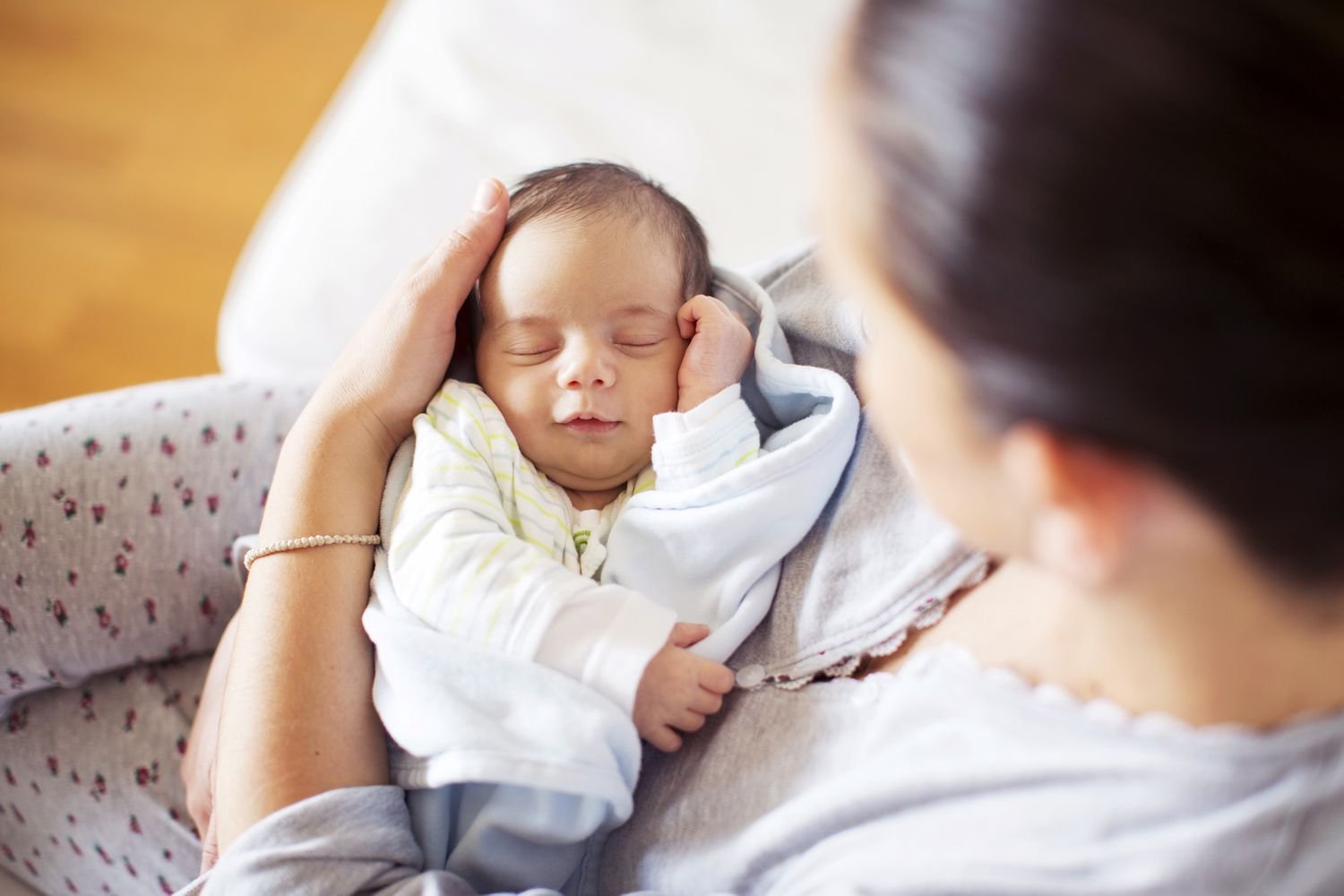 What New Parents Need to Know About Taking Care of a Newborn