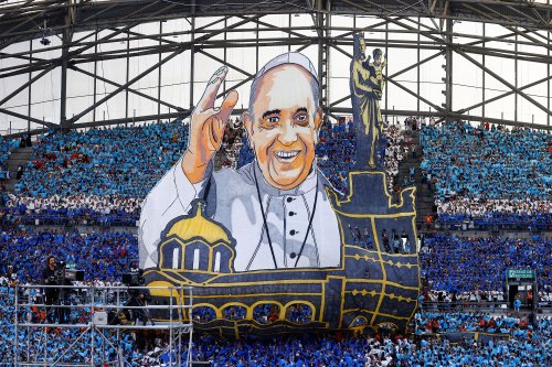 En images : la messe exceptionnelle du pape au stade Vélodrome