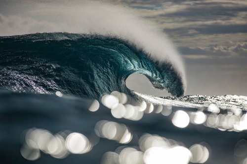 Les plus belles images de vagues à Tahiti
