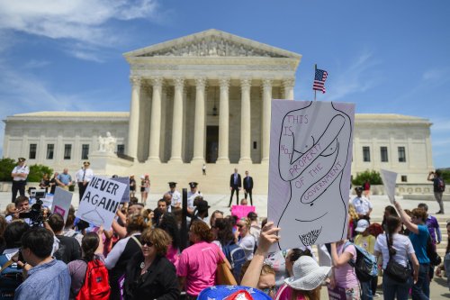 La Cour suprême des Etats-Unis se saisit du dossier explosif de l'avortement