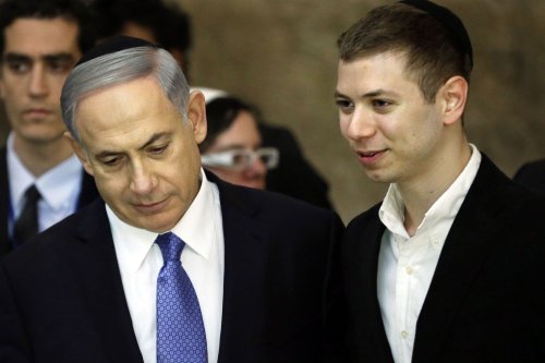 Strip-tease et corruption, les frasques du fils de Benjamin Netanyahou font parler