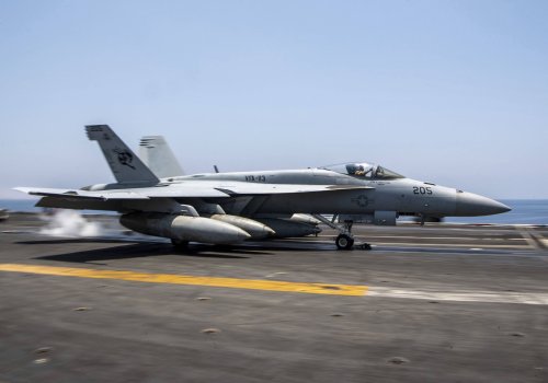 Mer Rouge : l’US Navy perd un avion de chasse d’une valeur de 60 millions de dollars