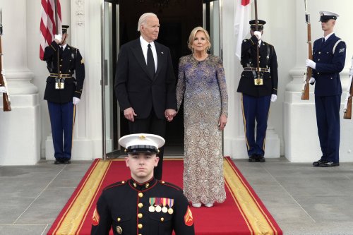 Jill Biden défraye la chronique américaine pour sa tenue du dîner d’État