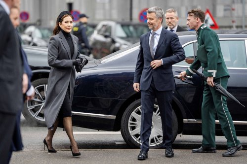 Rendez-vous solennel et émouvant pour Mary et Frederik, de retour au Danemark