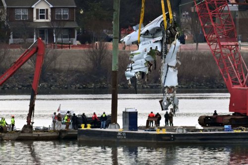 Crash d’avion à Washington : l’erreur fatale de la pilote du Blackhawk qui a coûté la vie à 67 personnes