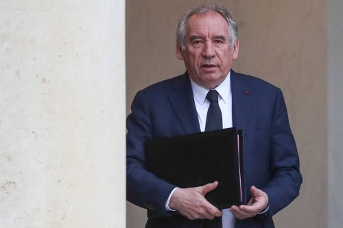Bétharram : « Ça me poignarde le cœur », Bayrou réagit aux déclarations de sa fille