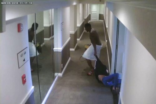 La vidéo entière dévoilée : ce qu’il s’est réellement passé dans les couloirs de l’hôtel où Diddy a agressé Cassie