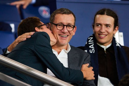 Dany Boon en famille, Vianney amoureux... Les stars en tribune de PSG - Dortmund