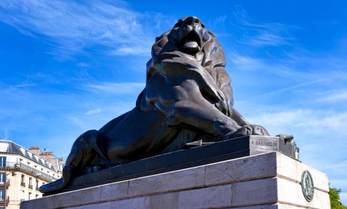 Connaissez-vous l'histoire du "lion de Belfort" qui se trouve sur cette célèbre place parisienne ?