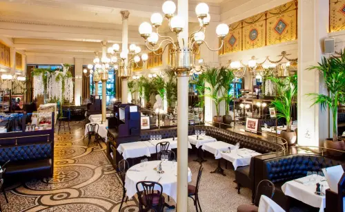 Connaissez-vous ce somptueux restaurant parisien ouvert en 1900 et classé Monument Historique ?
